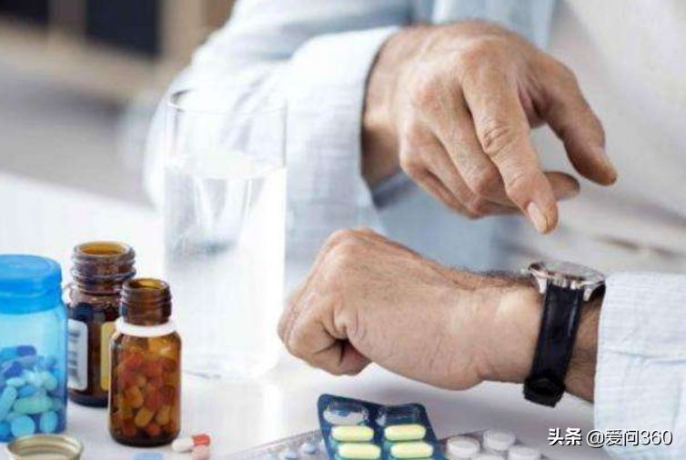 经常服用“降压药”，这几个坏习惯不要有，以免引起不良反应