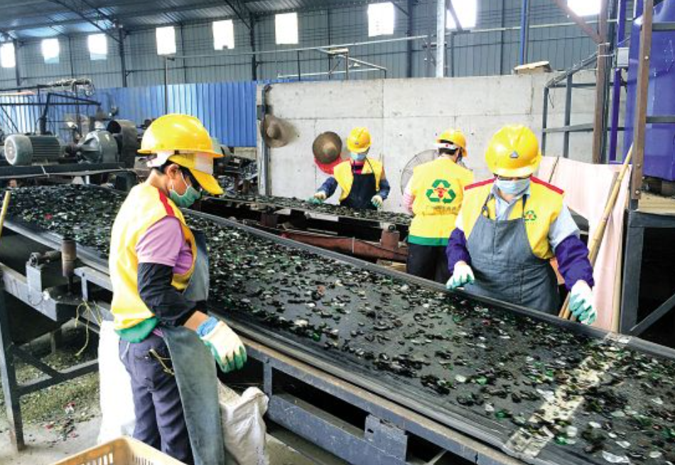 �о����֣�����ƿ�����4��������ƿ��Σ���������ͽ����������