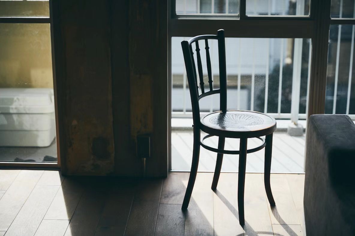 日本情侣的60㎡新居，不刷墙不吊顶，全屋毛坯风，超好看