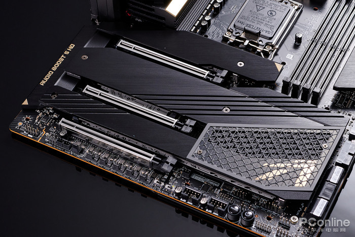 微星MEG Z690 ACE主板评测：规格全面升级的黑金战神