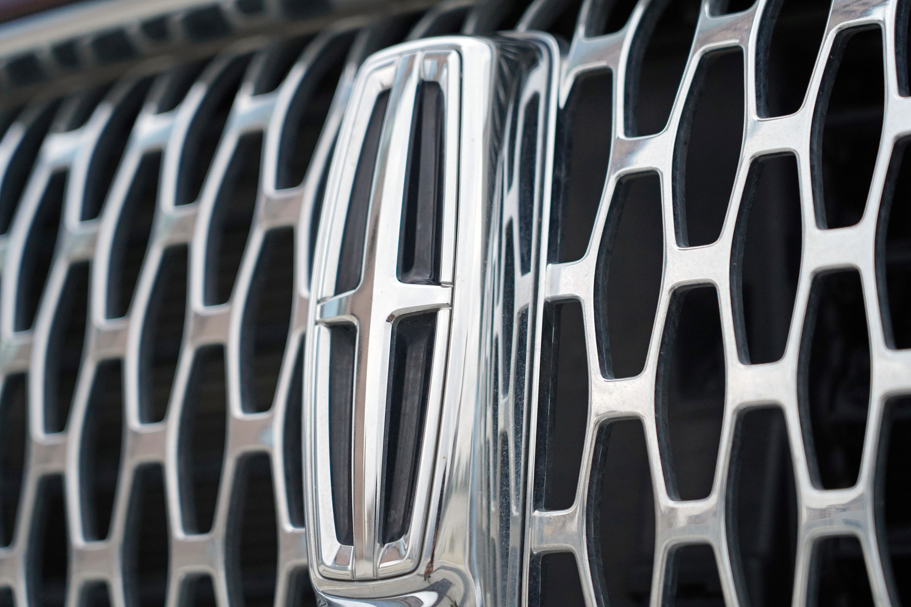 试驾林肯航海家：40万就能买到大V6，还要什么BBA？