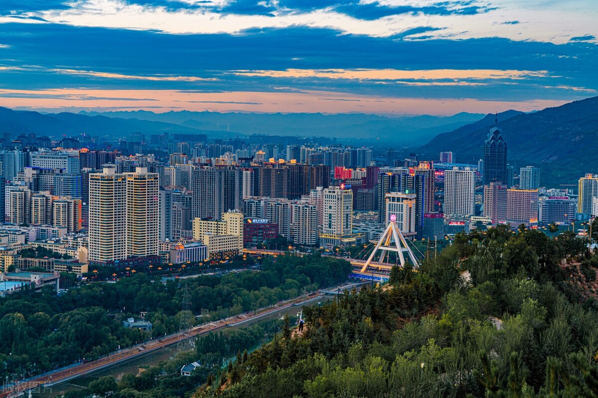 夏天中国最凉快的10座城市，人少景美没疫情，挑一个去小住几天吧