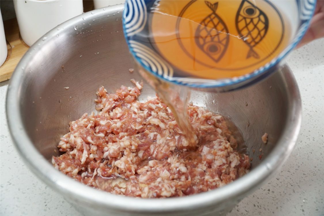 怎樣炸丸子,怎樣炸丸子外酥里嫩