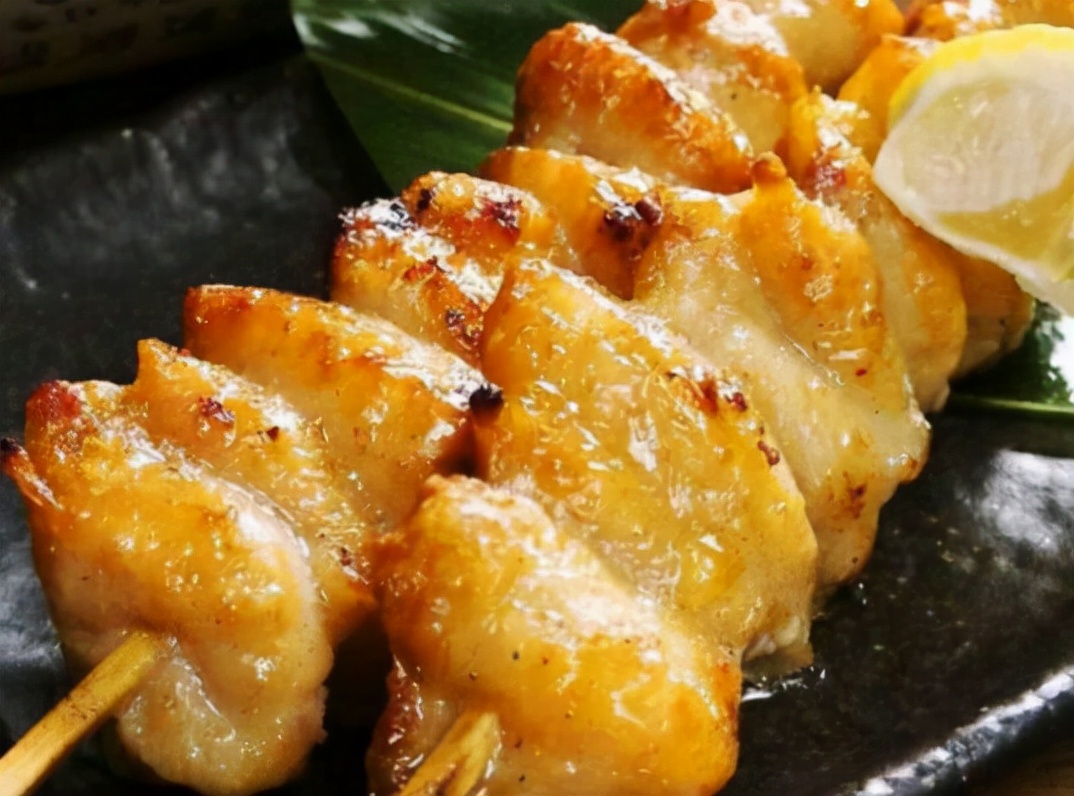 奇闻：日本人用粪便做汉堡，哪些奇葩的“美食”你敢吃吗？