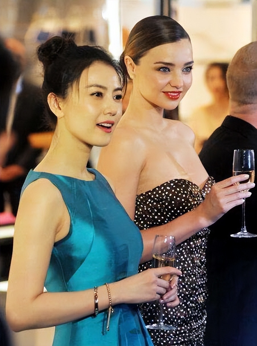 16对中外明星同框,耀眼的“东方美”不输国际咖,举手投足皆风情