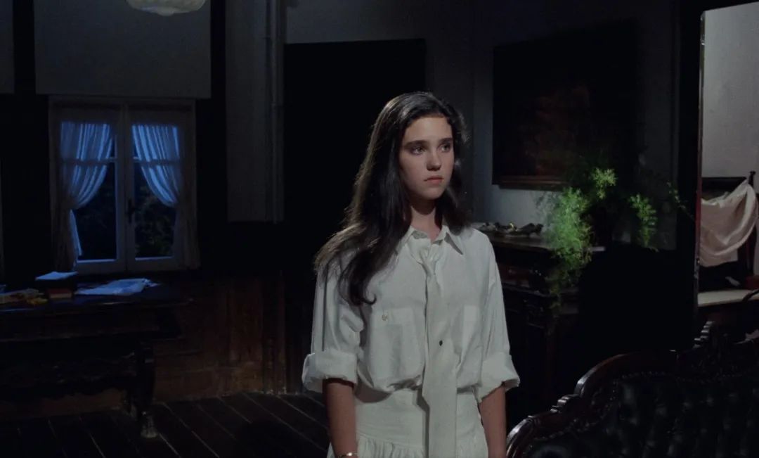 12岁时就是“神颜”，如今51岁的她依然惊艳银幕