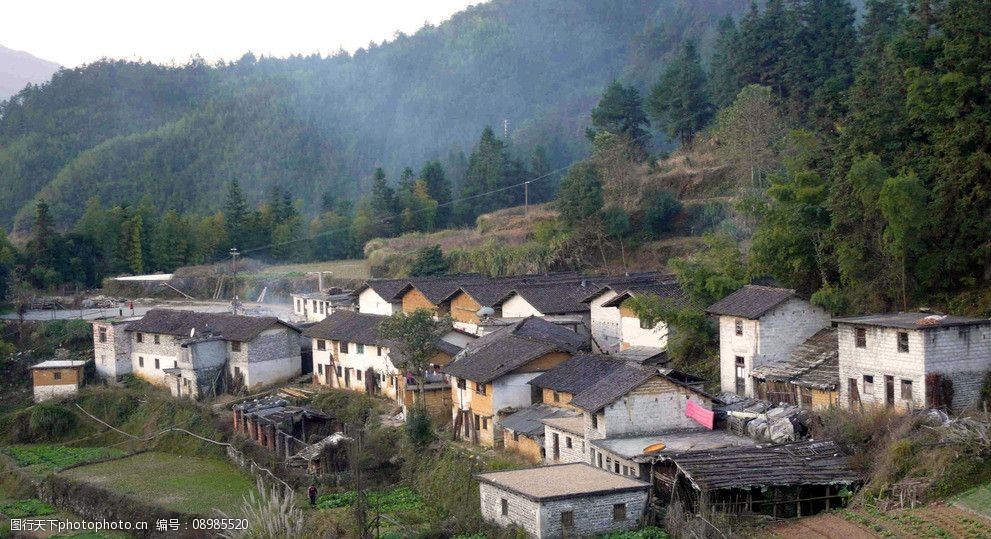 2008年湖南老人抢劫入狱“养老”，刑满释放后，老人：还想回去