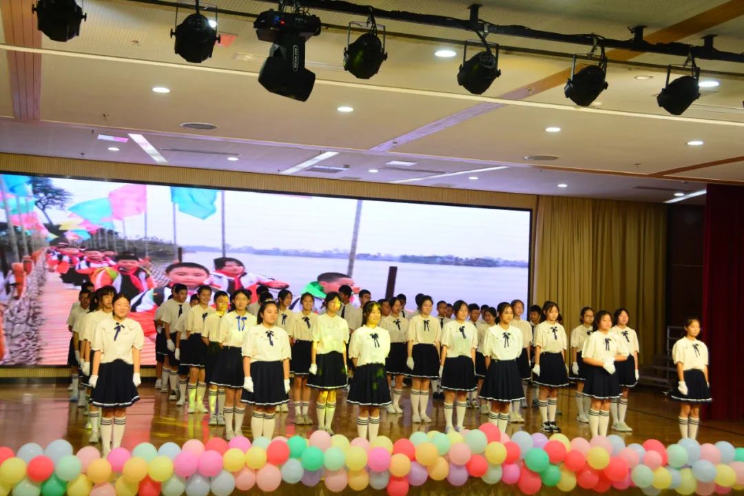 成都市新都区大丰小学2016级毕业典礼(图41)