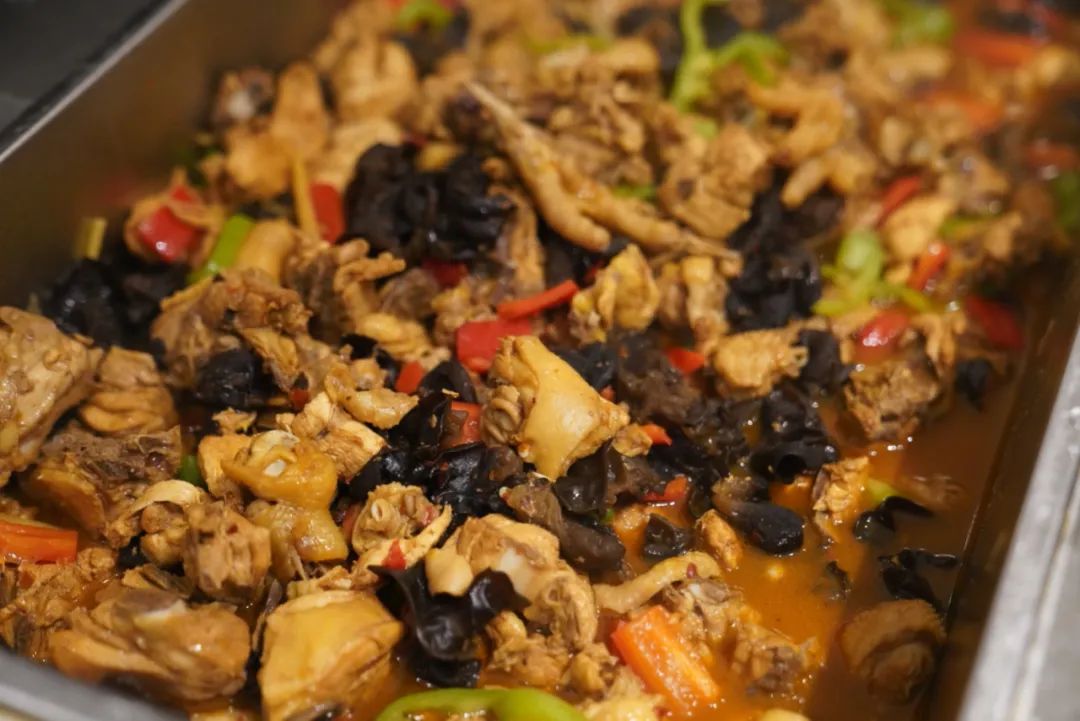 杭州吴越画室：2023届「定制班」招生简章，开启艺术的大门