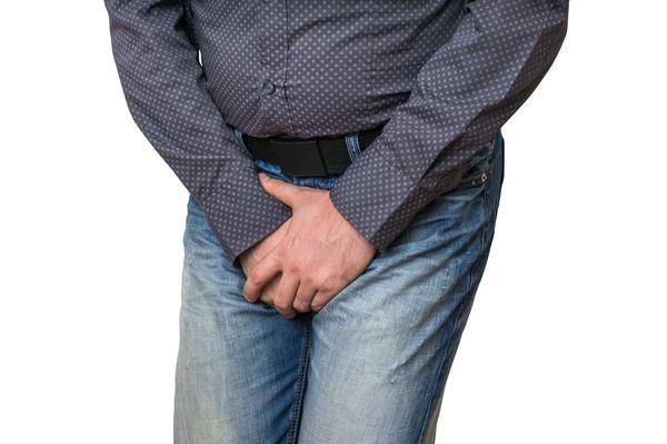 你还在憋尿？提醒：若不想这4大危害找上门，可别再憋了