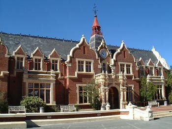 2022最新QS全球大学排名公布，Top500强中新西兰院校一览