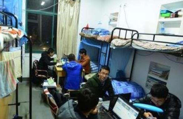 学校快餐品种（西北大学禁止学生食堂就餐）