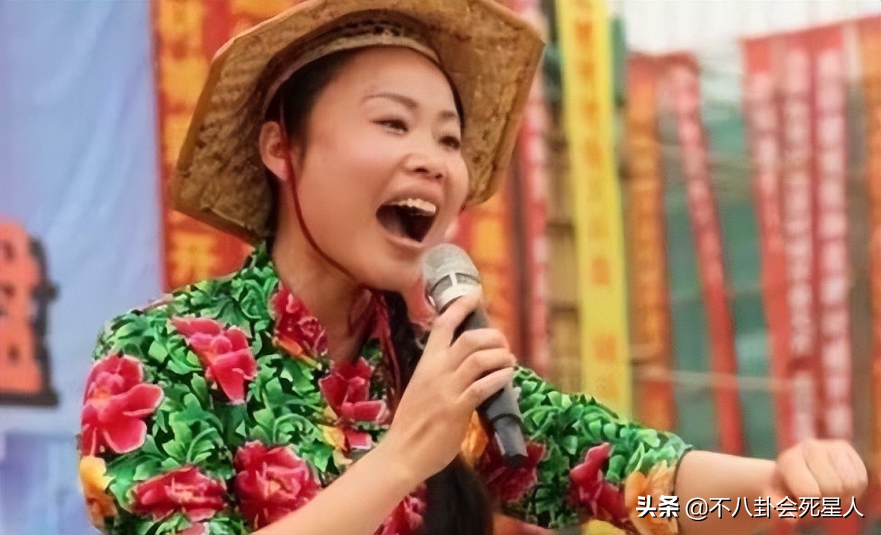 8位红极一时的草根明星现状，摆摊卖菜，住桥洞，红了11年