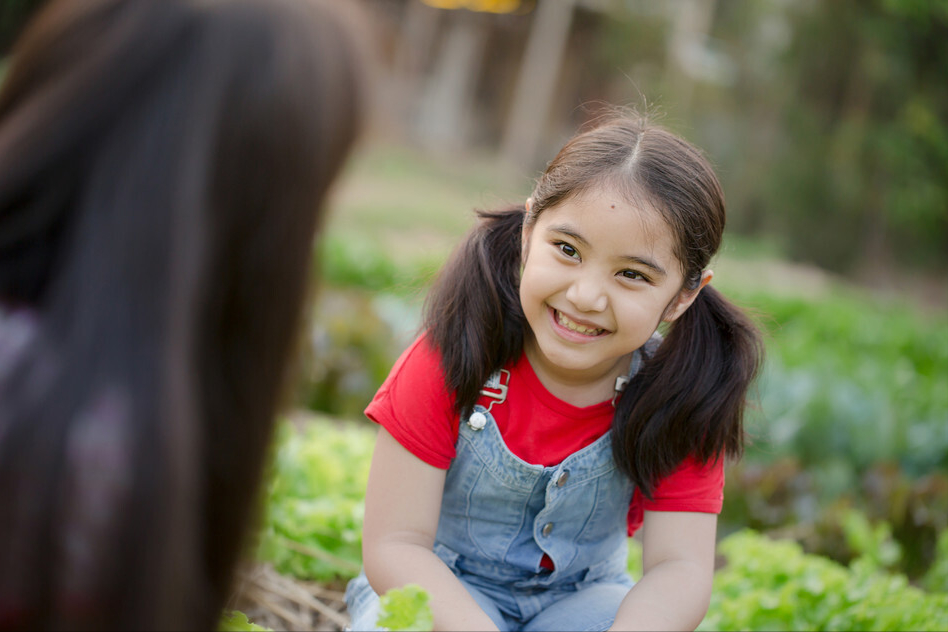 河北女大学生穿着随意，被10岁妹妹清凉神器秒杀，网友补刀很扎心