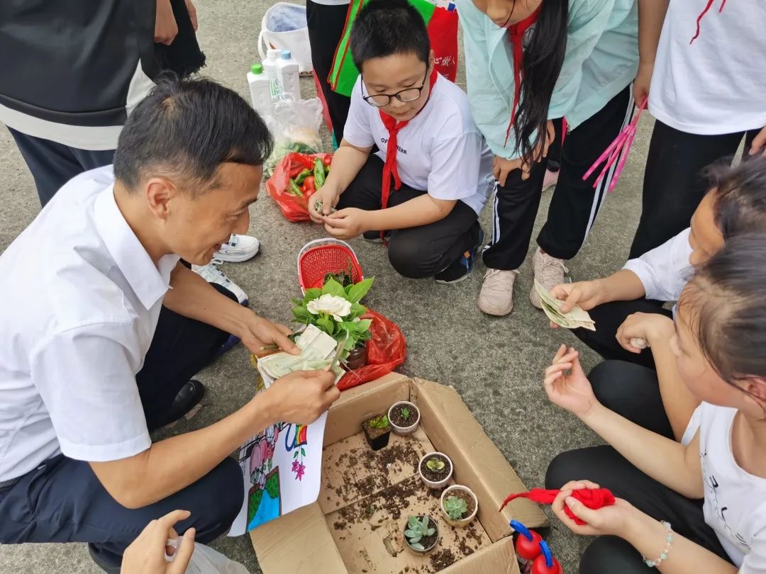 大林小学隆重举行“乘梦想之帆 为祖国起航”庆“六一”主题活动