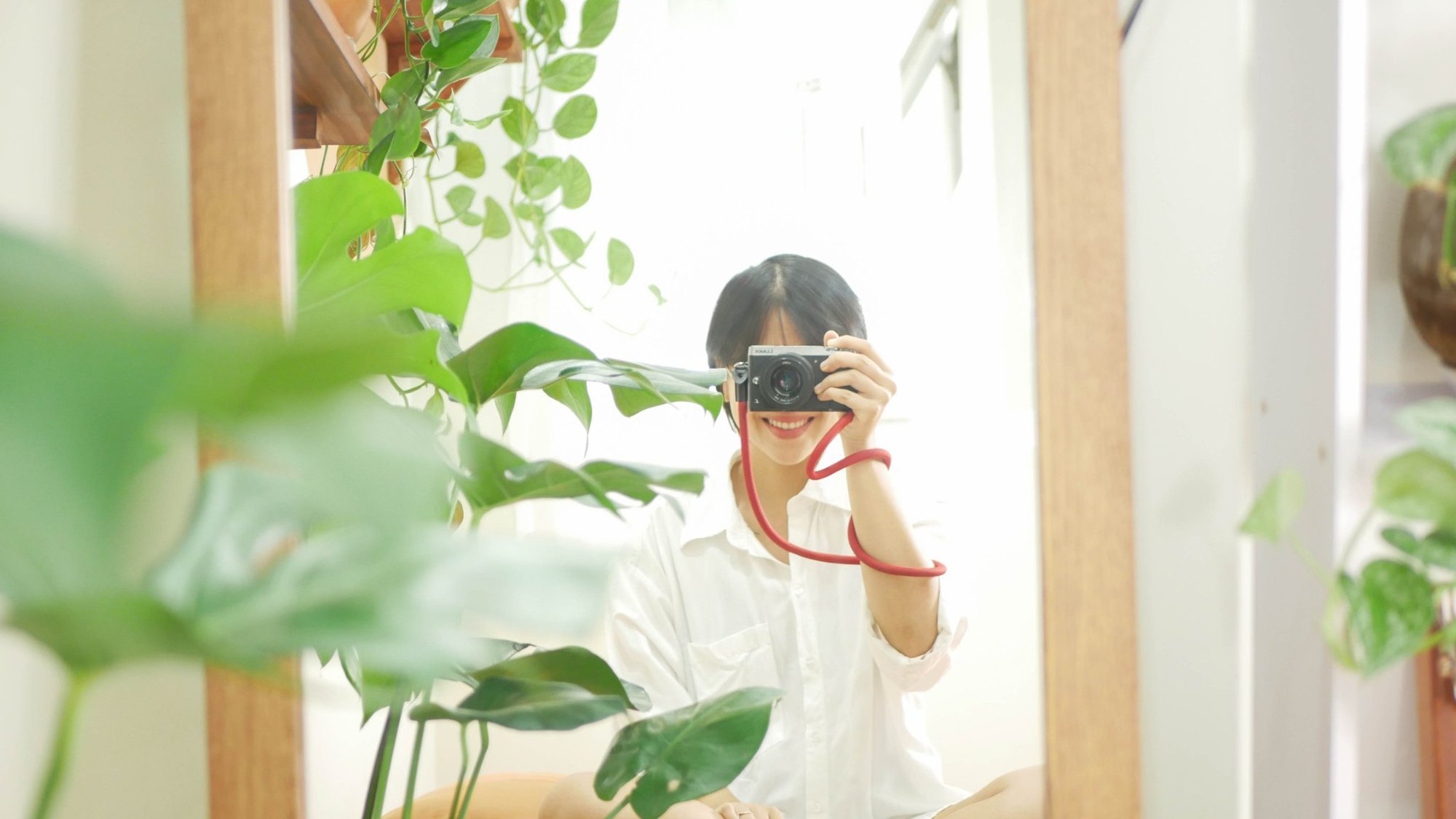 90后女孩，花3000块将昏暗的8平方米卧室，改造成别具一格的房间