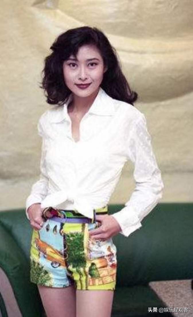 香港艳星的今昔对比：有人风韵犹存，有人身材严重走样，谁是赢家