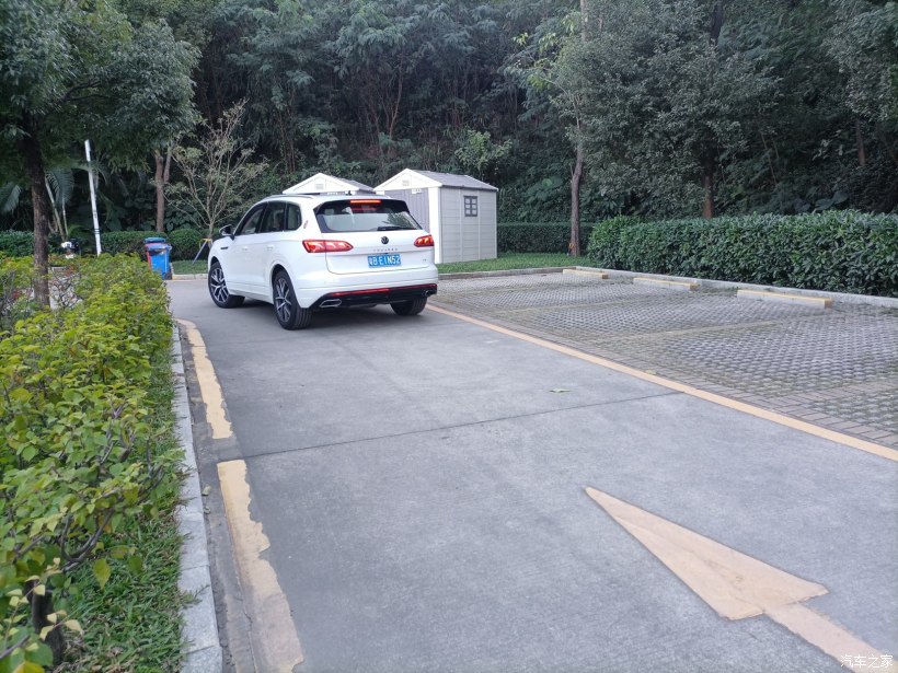 65万没要宝马X5提了大众途锐，开了6520公里，车主一肚子话要说