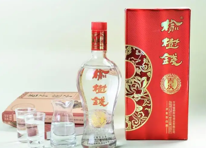 作为北派浓香的核心产区，吉林省的这4款地产名酒，好喝却无人识