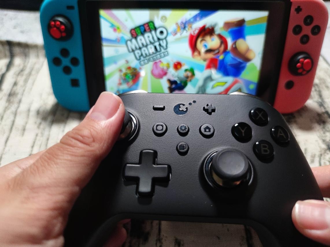 支持Switch、PC等多平台的谷粒金刚2 Pro手柄，不仅仅是更耐用