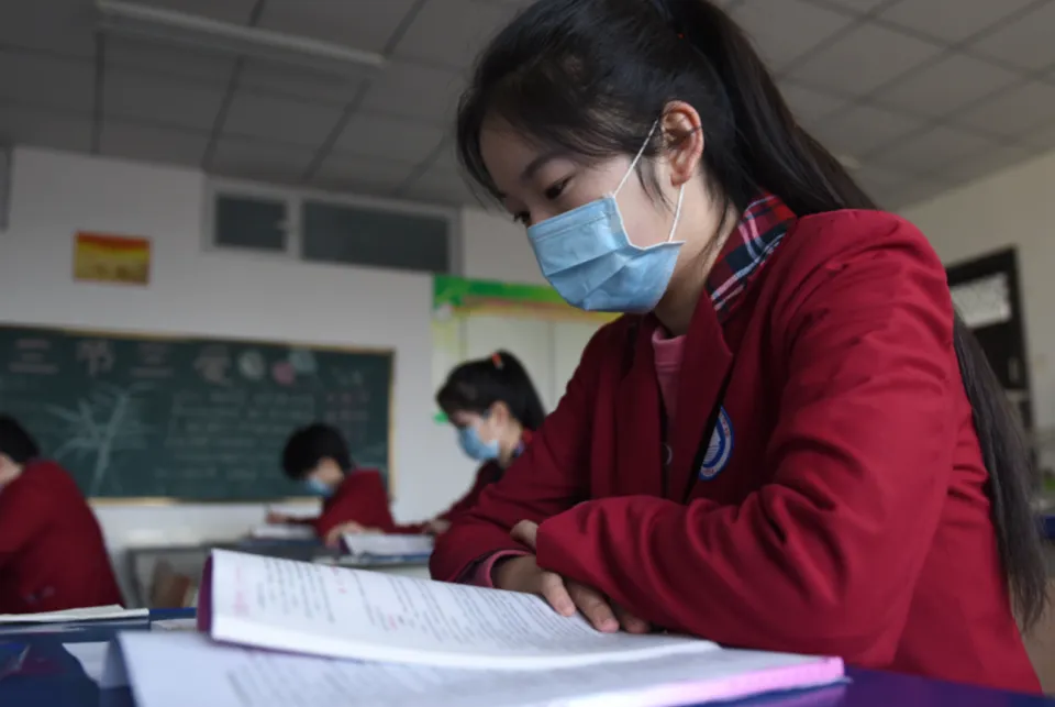 初中毕业想读五年制大专，五年一贯制与3+2有什么区别？