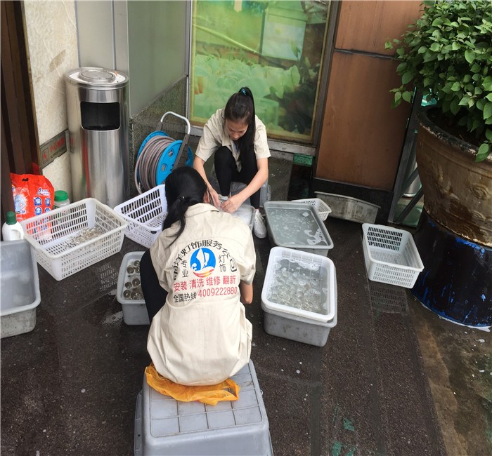 购买灯具时，要记住“4不选”，不然买回家也不好用，只会添堵