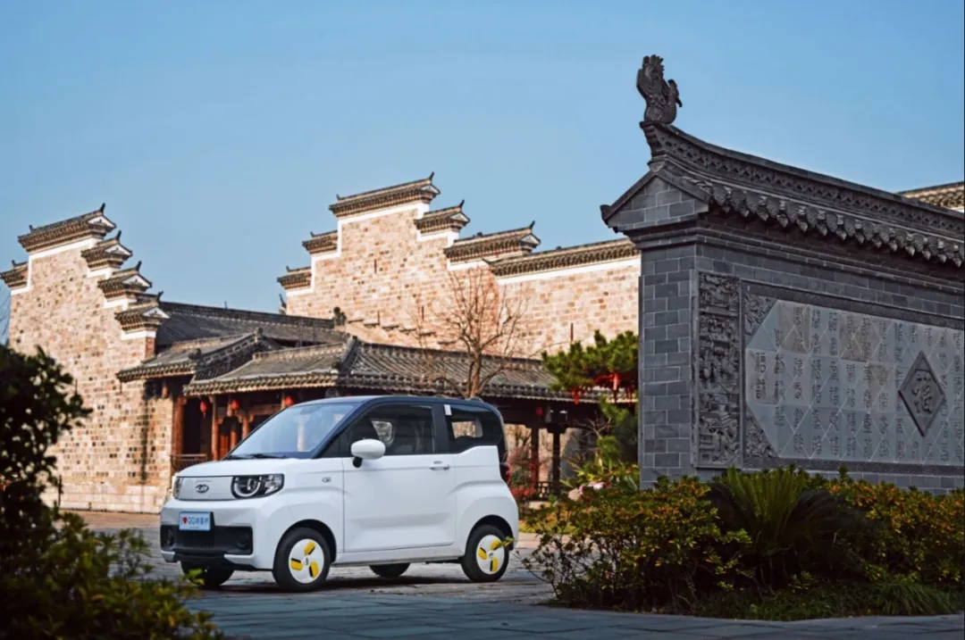 对比MINIEV,5万块的奇瑞QQ冰淇淋,味道如何?