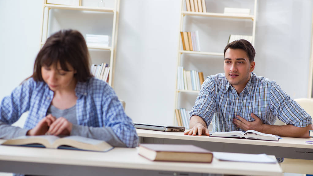 初中同学，高中同学，大学同学同学情有什么区別？