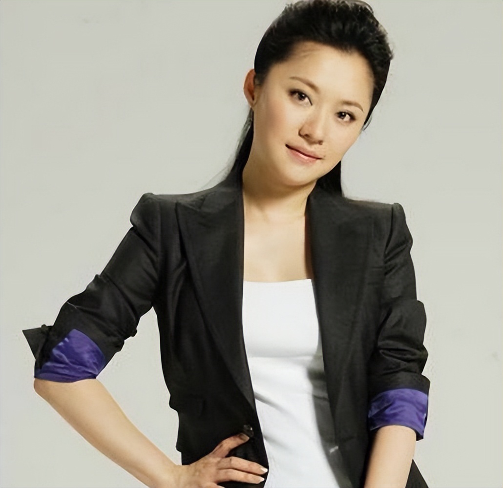 至今还未婚的10位央视女主持，最大57岁，最小33岁，个个才貌兼备