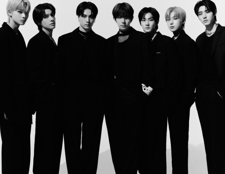 组合ENHYPEN正在用MV预告视频预热回归热潮