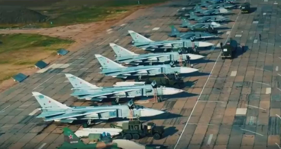 王牌部队名扬天下，看俄罗斯新上映的大片《天空》，如何宣传英雄