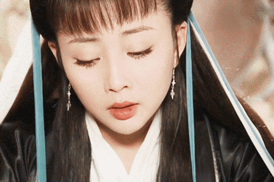 千娇百媚一颗痣，娱乐圈8位“痣美人”，谁最有味道？