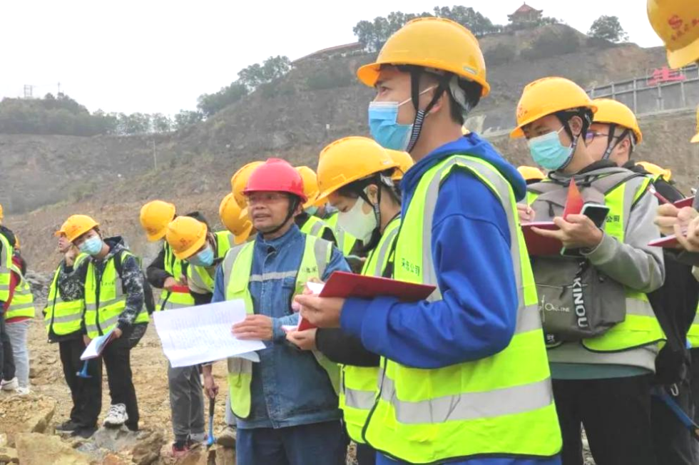 2022萌新必备攻略 | 带你畅游广州华立科技职业学院云浮校区