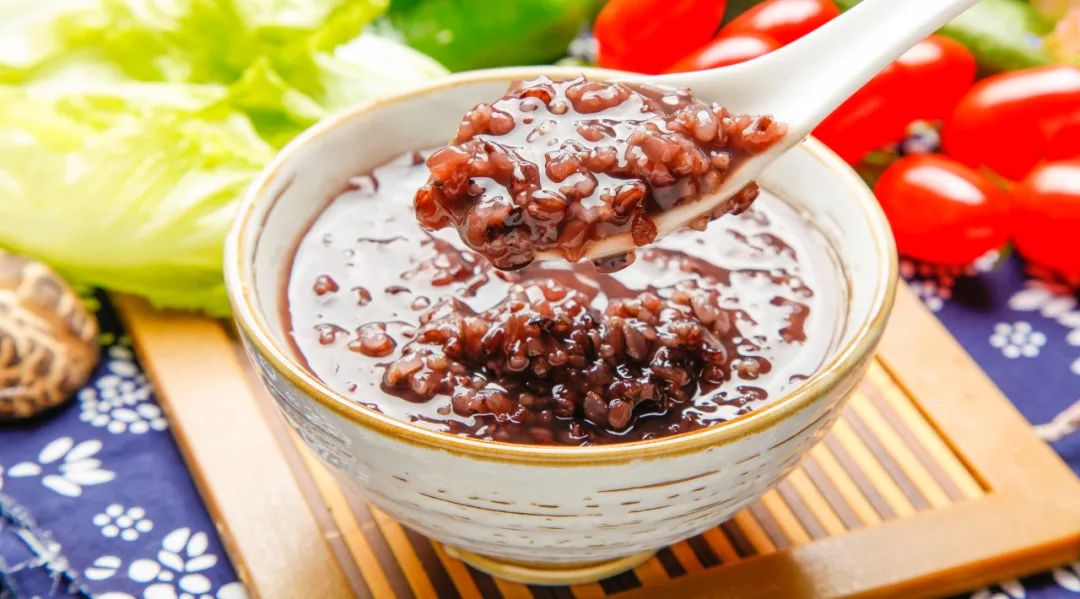 吃粗粮能降血糖吗(吃粗粮能降低血糖吗)