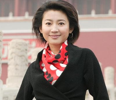 春晚十大美女主持，有的成为冻龄女神，有的结局让人唏嘘