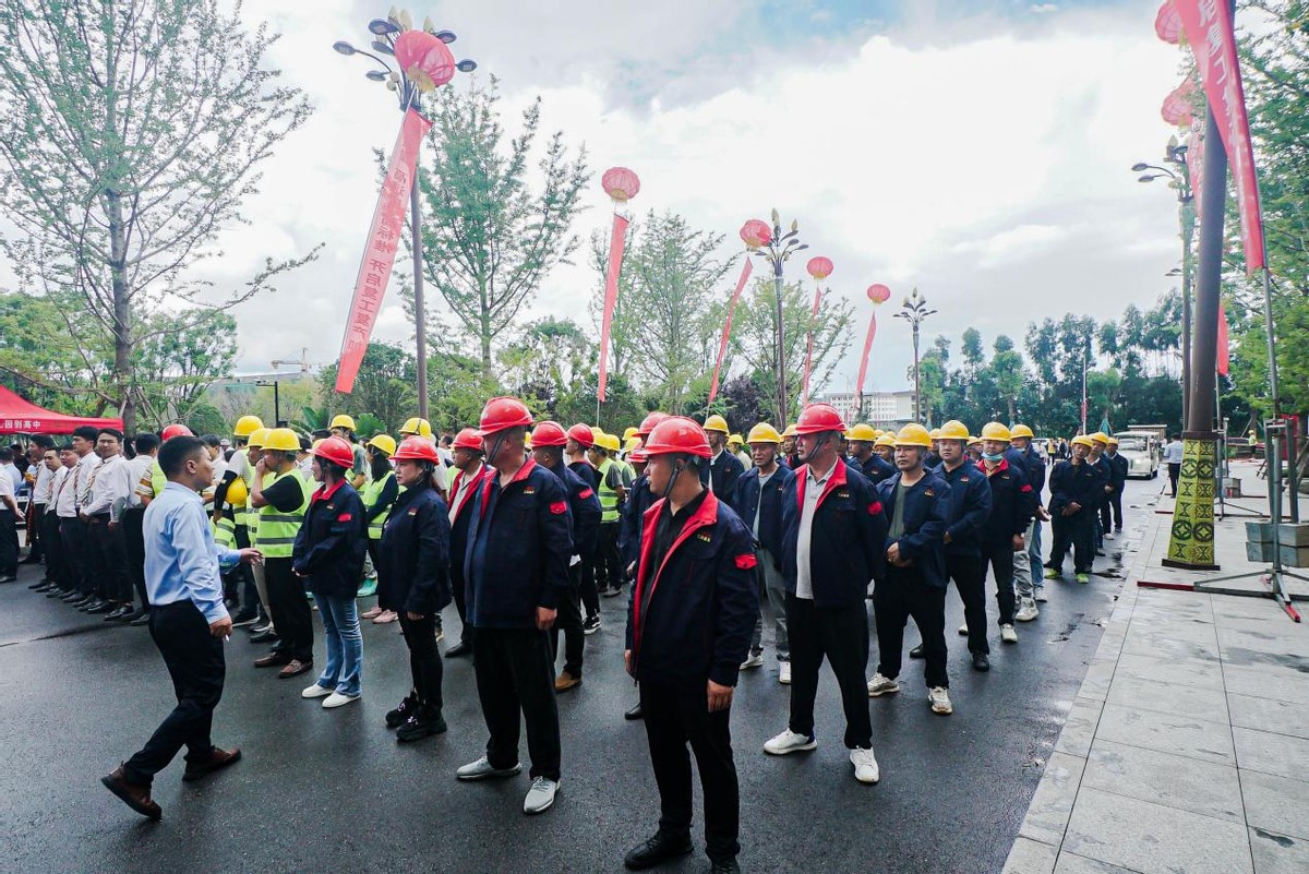 楚雄新鸥鹏教育城全面复工，全力以赴保交楼