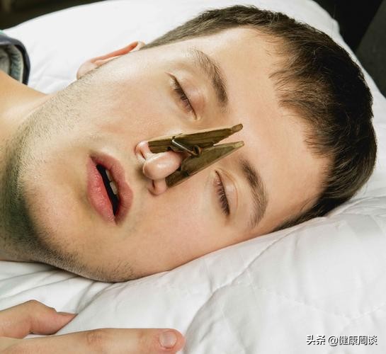为何男人的枕头比较容易发黄？真正原因并不是说他们不爱清洁