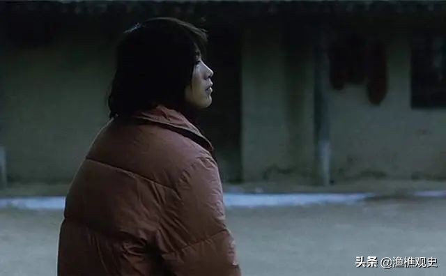 90年代被拐女大学生，以120元卖给光棍老汉，与牲畜同住17年