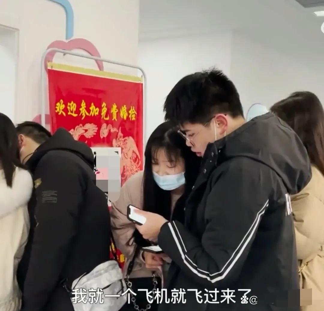 “我等不及了，想要结婚”！00后小伙在2月22日急不可耐地登记