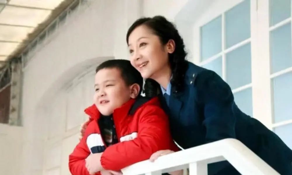 “离婚后至今单身”的10位女星，各有各的心酸，最长的已单身43年