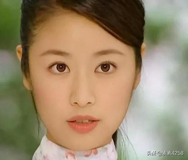 年轻时的林心如，灵气逼人，像画里走出来一样