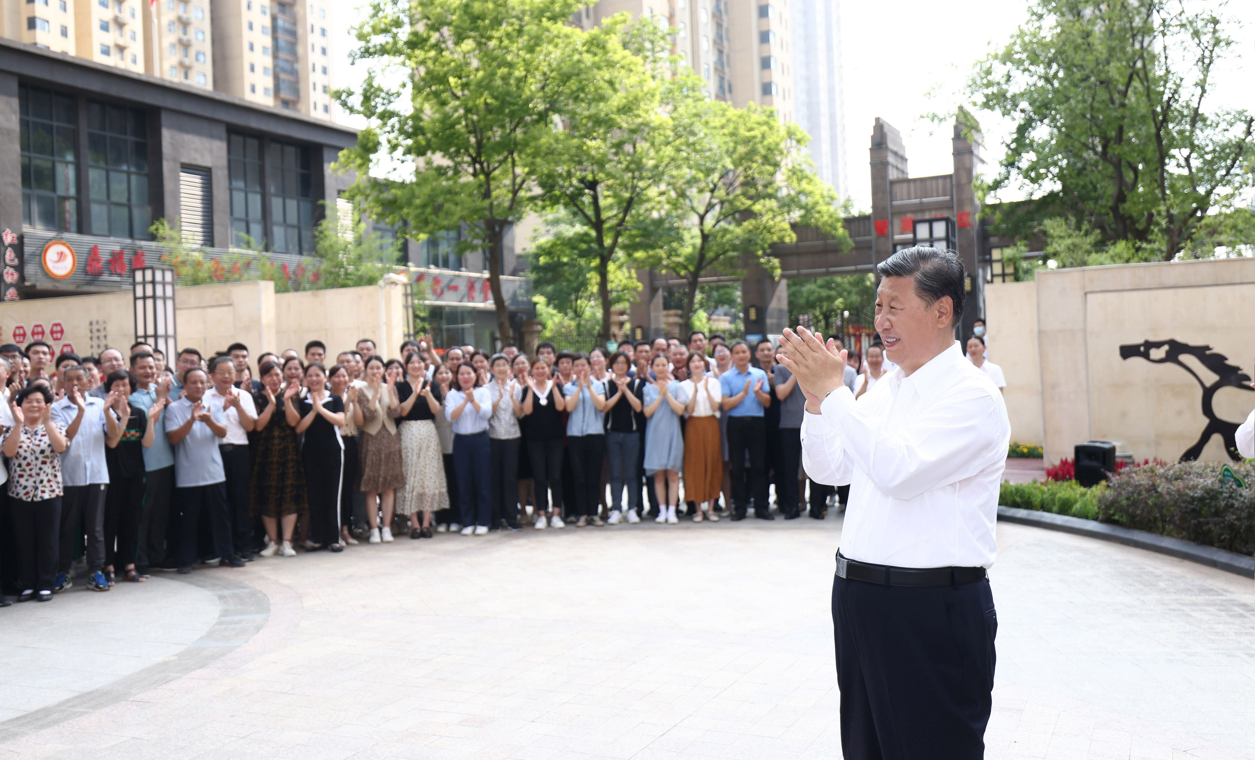 习近平在湖北武汉考察时强调 把科技的命脉牢牢掌握在自己手中 不断提升我国发展独立性自主性安全性