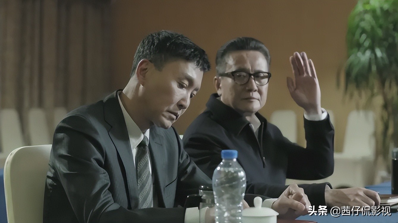 盘点10部反腐佳作，最高豆瓣9.1分，《人民的名义》都拍得保守了