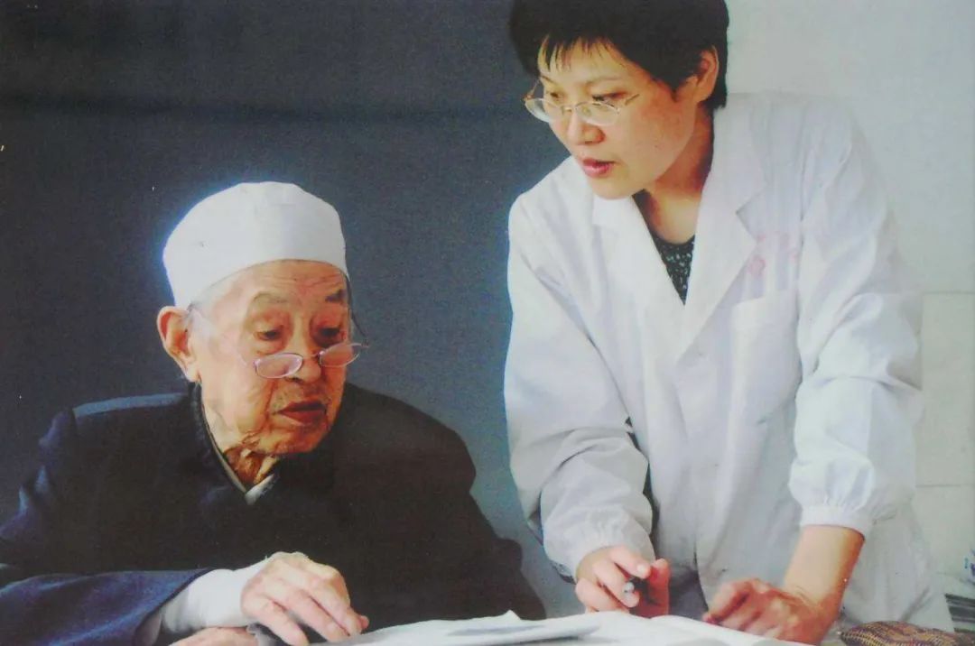 如何提高非物质文化遗产保护传承水平鼓励中医依法取得医师资格证