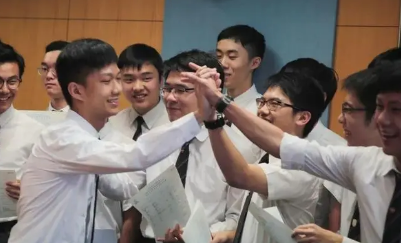 医学高校“排行榜”名单出炉，协和排名意料之中，湘雅遭遇滑铁卢