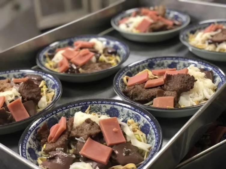 上海超有范高校！地铁直达，坐拥7大食堂，绝美图书馆，还有古希腊风建筑