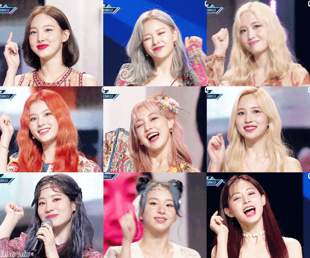 是给的太多了么？她俩之前可是厌恶舞台到顶级巡演都缺席不去…