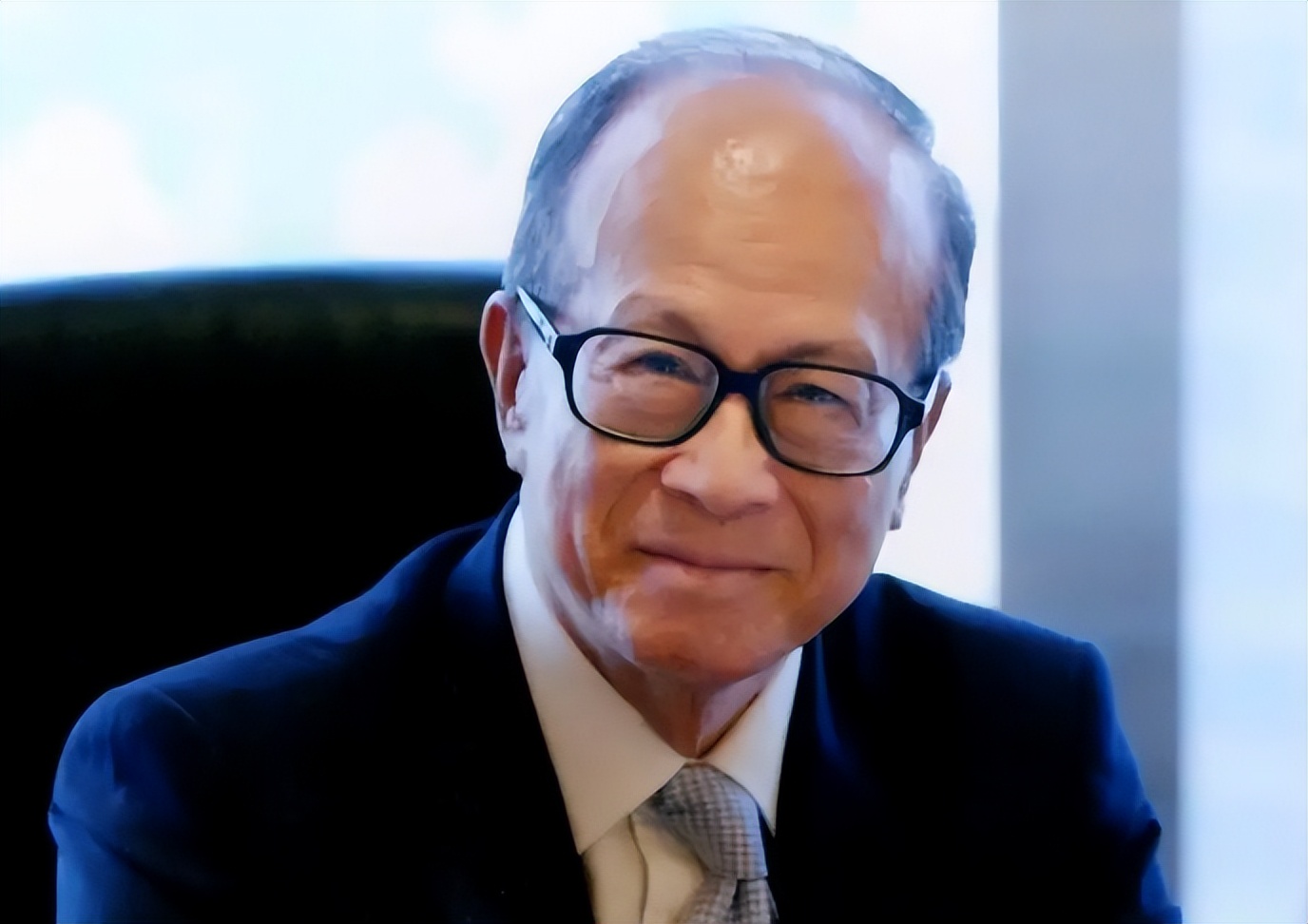 香港第一包租公：名下房产15000多套，每年光收租都有300多亿