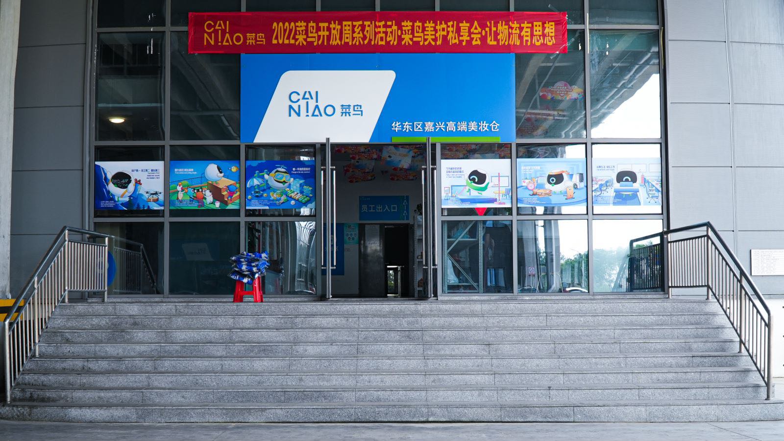 年轻人的消费观真的变化很快，他们不再把那些外国品牌奉为至宝,手机选华为、小米多过