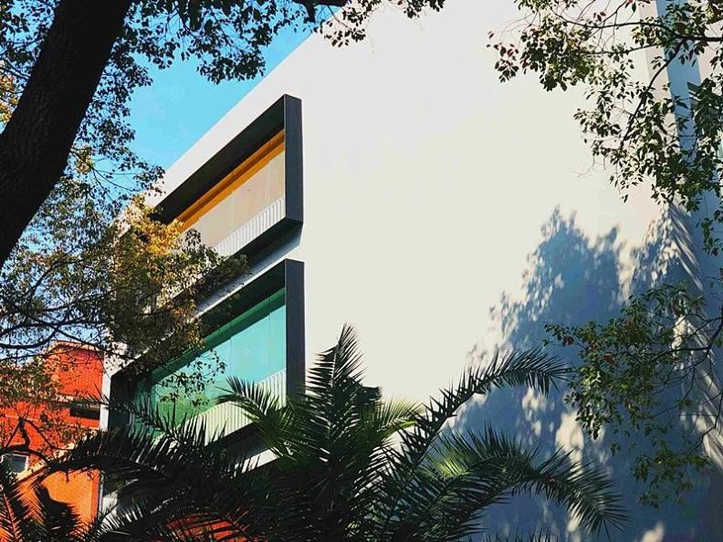 一部百年经典如何成书？上海大学：直脊梁盛内芯，以笔为剑竞风流